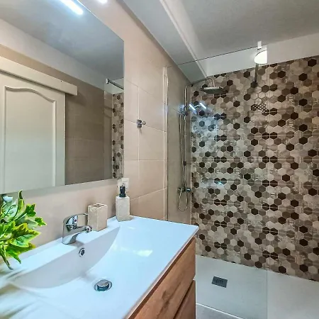 Rentaliday Flamingo Mar * Palm-mar